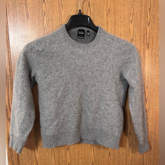 Saks Fifth Avenue Black Label Sweaters - Saks Fifth Avenue Black Label 100% Cashmere Cropped Crewneck Sweater